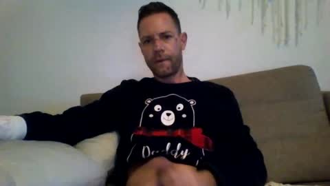 Snapshot of jojo19844 chatting on 11-21-25, 06:01 jojo19844 online show from 11-21-25, 06:01