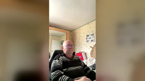 Snapshot of jojo60000529566 chatting on 01-12-26, 03:28 jojo60000529566 online show from 01-12-26, 03:28