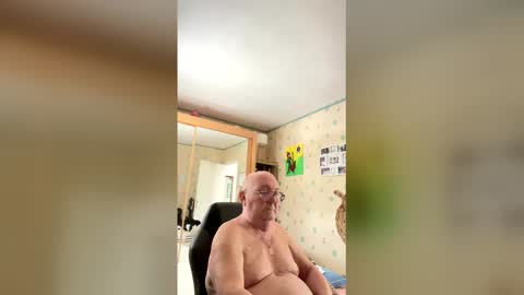 Snapshot of jojo60000529566 chatting on 03-10-26, 12:10 jojo60000529566 online show from 03-10-26, 12:10