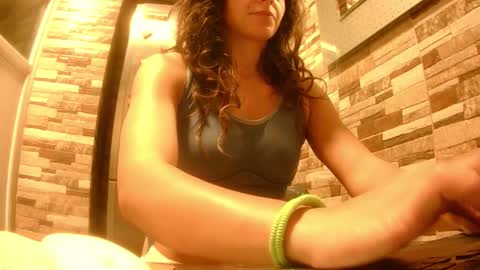 Snapshot of jojofit chatting on 09-30-25, 05:51 JojoFit online show from 09-30-25, 05:51