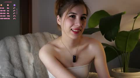 Snapshot of jojojoannaa chatting on 05-15-26, 02:07 Aurora online show from 05-15-26, 02:07