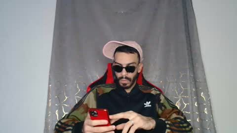 ALICEARABIAN online show from 11-18-25, 01:00