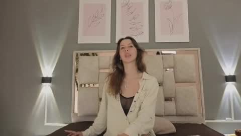 jolie_lov online show from 11-06-25, 02:07