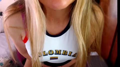 Snapshot of jolie_mature_ chatting on 05-28-26, 08:39 Jolie Mature online show from 05-28-26, 08:39