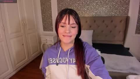 Snapshot of jolie_price chatting on 12-05-25, 03:37 Jolie price online show from 12-05-25, 03:37