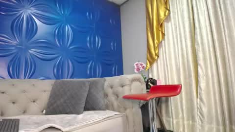 Jolie online show from 11-18-25, 12:53