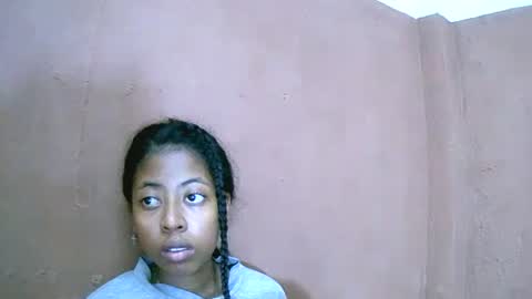 joliekah27 online show from 01-29-25, 05:40