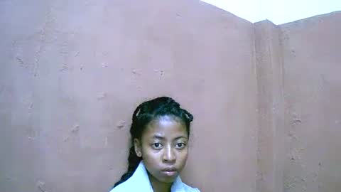 joliekah27 online show from 02-01-25, 12:47