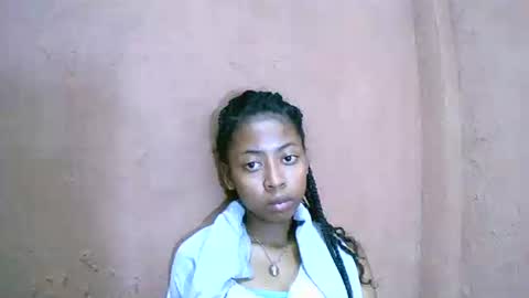 joliekah27 online show from 02-01-25, 04:33