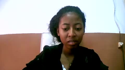 joliekah27 online show from 02-05-25, 05:09