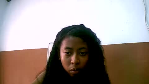 joliekah27 online show from 02-05-25, 08:11