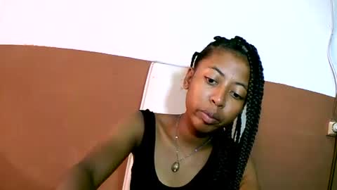 joliekah27 online show from 02-14-25, 06:56