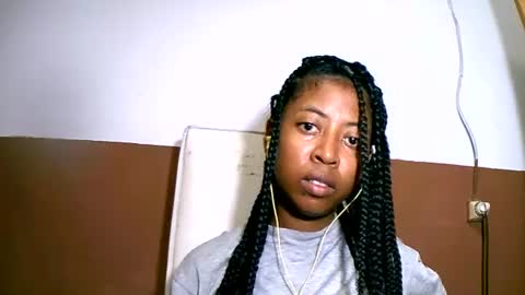 joliekah27 online show from 02-15-25, 09:04