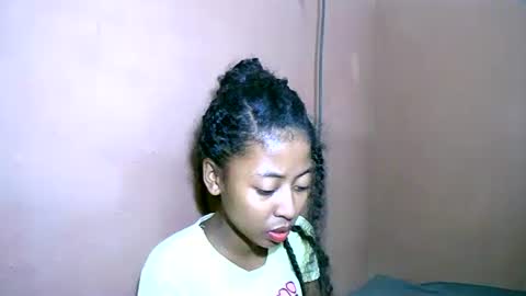 joliekah27 online show from 02-24-25, 03:20