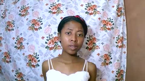 joliekah27 online show from 03-08-25, 12:09