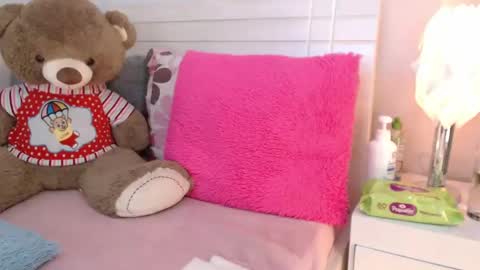 Snapshot of joliet_ chatting on 01-18-25, 04:15 Joliet online show from 01-18-25, 04:15