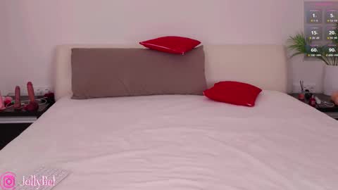 Snapshot of jollly_belle chatting on 10-05-25, 01:15 Belle online show from 10-05-25, 01:15