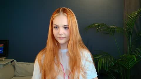 Snapshot of jolly_bean chatting on 01-16-25, 12:31 Polly  online show from 01-16-25, 12:31