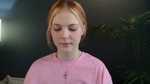 Snapshot of jolly_bean chatting on 02-02-25, 02:17 Polly  online show from 02-02-25, 02:17