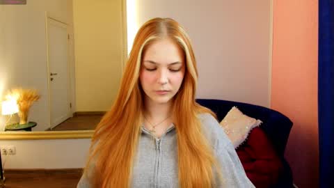 Snapshot of jolly_bean chatting on 03-01-25, 02:37 Polly  online show from 03-01-25, 02:37