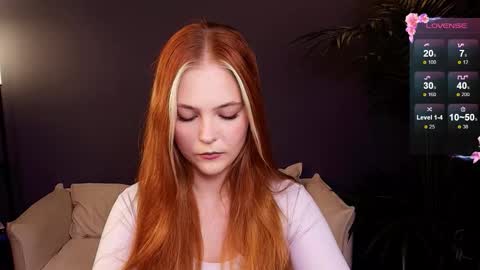 Snapshot of jolly_bean chatting on 09-09-25, 02:44 Polly  online show from 09-09-25, 02:44