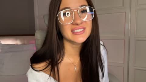 Snapshot of jolly_kris chatting on 02-07-25, 04:16 Kristina online show from 02-07-25, 04:16
