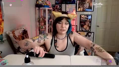 Snapshot of joltionmac chatting on 11-20-25, 04:45 JoltionMac JJ online show from 11-20-25, 04:45