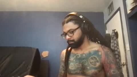 Snapshot of jon2h6k chatting on 12-14-25, 04:07 jon2h6k online show from 12-14-25, 04:07