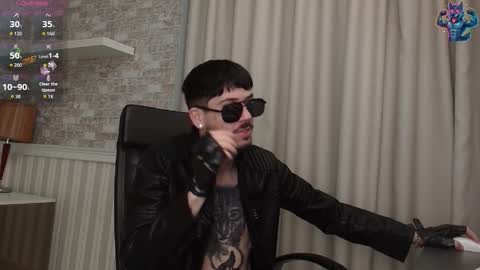 Snapshot of jonahshaw chatting on 10-23-25, 04:23 JonahShaw online show from 10-23-25, 04:23