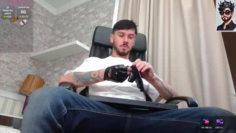 Snapshot of jonahshaw chatting on 11-01-25, 05:42 JonahShaw online show from 11-01-25, 05:42