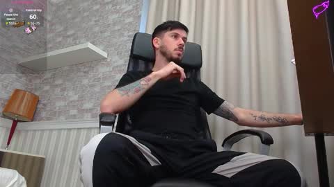 Snapshot of jonahshaw chatting on 11-07-25, 05:29 JonahShaw online show from 11-07-25, 05:29