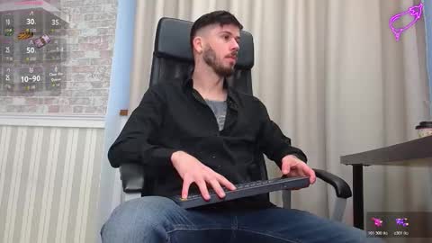 Snapshot of jonahshaw chatting on 11-24-25, 05:18 JonahShaw online show from 11-24-25, 05:18