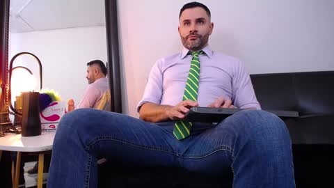 Snapshot of jonas_beard1 chatting on 01-06-25, 07:35 JONAS BEARD online show from 01-06-25, 07:35