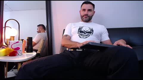 Snapshot of jonas_beard1 chatting on 01-11-25, 09:04 JONAS BEARD online show from 01-11-25, 09:04