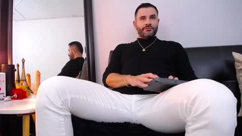 Snapshot of jonas_beard1 chatting on 01-14-25, 07:32 JONAS BEARD online show from 01-14-25, 07:32