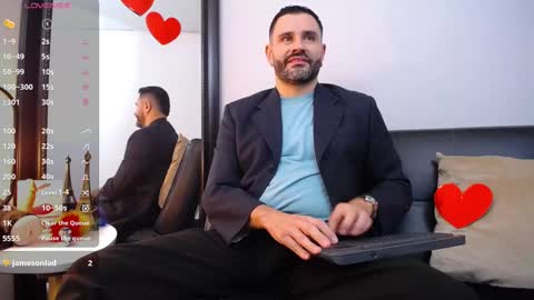 Snapshot of jonas_beard1 chatting on 02-15-25, 11:14 JONAS BEARD online show from 02-15-25, 11:14