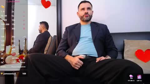 Snapshot of jonas_beard1 chatting on 02-16-25, 02:20 JONAS BEARD online show from 02-16-25, 02:20