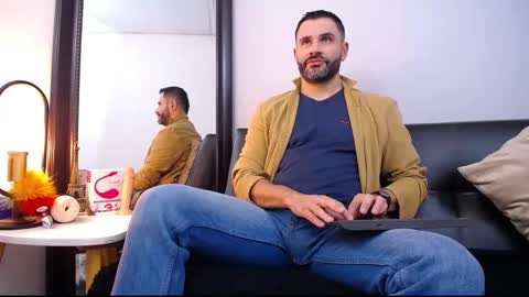 Snapshot of jonas_beard1 chatting on 02-20-25, 07:19 JONAS BEARD online show from 02-20-25, 07:19