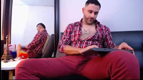 Snapshot of jonas_beard1 chatting on 02-21-25, 07:43 JONAS BEARD online show from 02-21-25, 07:43