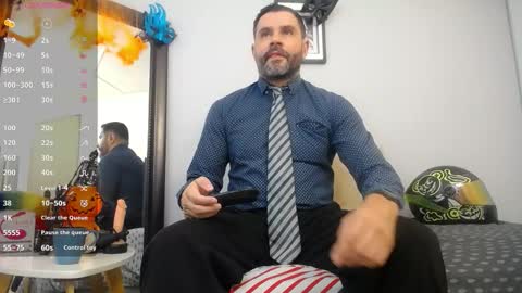 Snapshot of jonas_beard1 chatting on 10-07-25, 02:58 JONAS BEARD online show from 10-07-25, 02:58