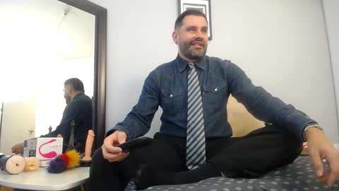 Snapshot of jonas_beard1 chatting on 11-11-25, 05:02 JONAS BEARD online show from 11-11-25, 05:02