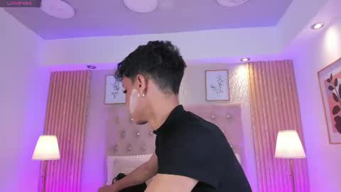 Jonas  online show from 07-16-26, 04:40