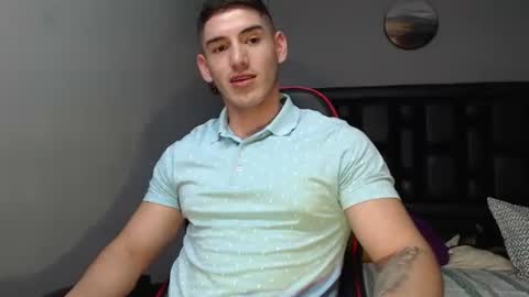 jonathancast08 online show from 01-11-25, 03:52