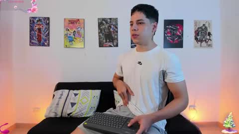 Snapshot of jonathanjoestar_ chatting on 12-20-25, 01:07 Instagram jonathanfit14 online show from 12-20-25, 01:07