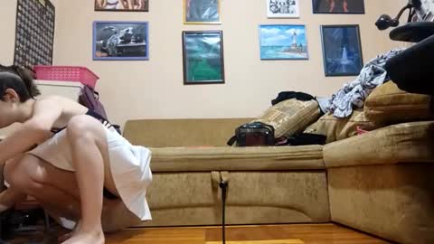 Snapshot of jonellecogburn chatting on 12-16-25, 04:12 Mia online show from 12-16-25, 04:12