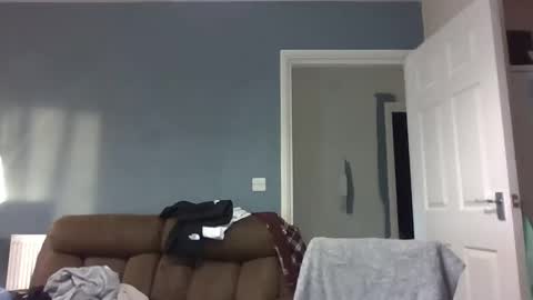 Snapshot of jonlow1 chatting on 03-03-25, 05:18 jonlow1 online show from 03-03-25, 05:18