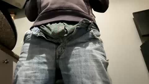 Snapshot of jonnkata chatting on 12-16-25, 03:44 Jonnkata online show from 12-16-25, 03:44