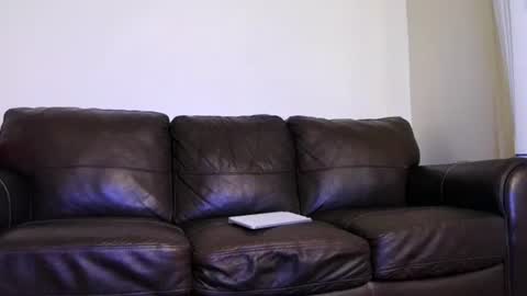 Snapshot of jonny4u_xxx chatting on 11-03-25, 08:04 John online show from 11-03-25, 08:04