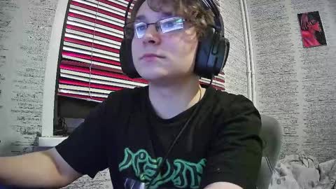 Snapshot of jonnymyloka chatting on 12-22-24, 12:28 JONNY online show from 12-22-24, 12:28