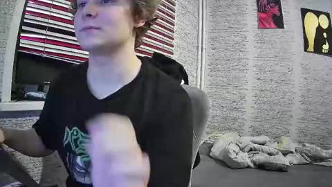 Snapshot of jonnymyloka chatting on 12-25-24, 10:48 JONNY online show from 12-25-24, 10:48